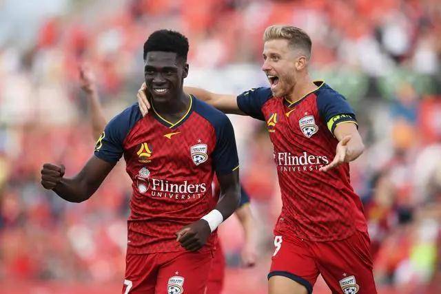 阿尔瓦雷斯加盟马竞后打进11球 同期队内射手王